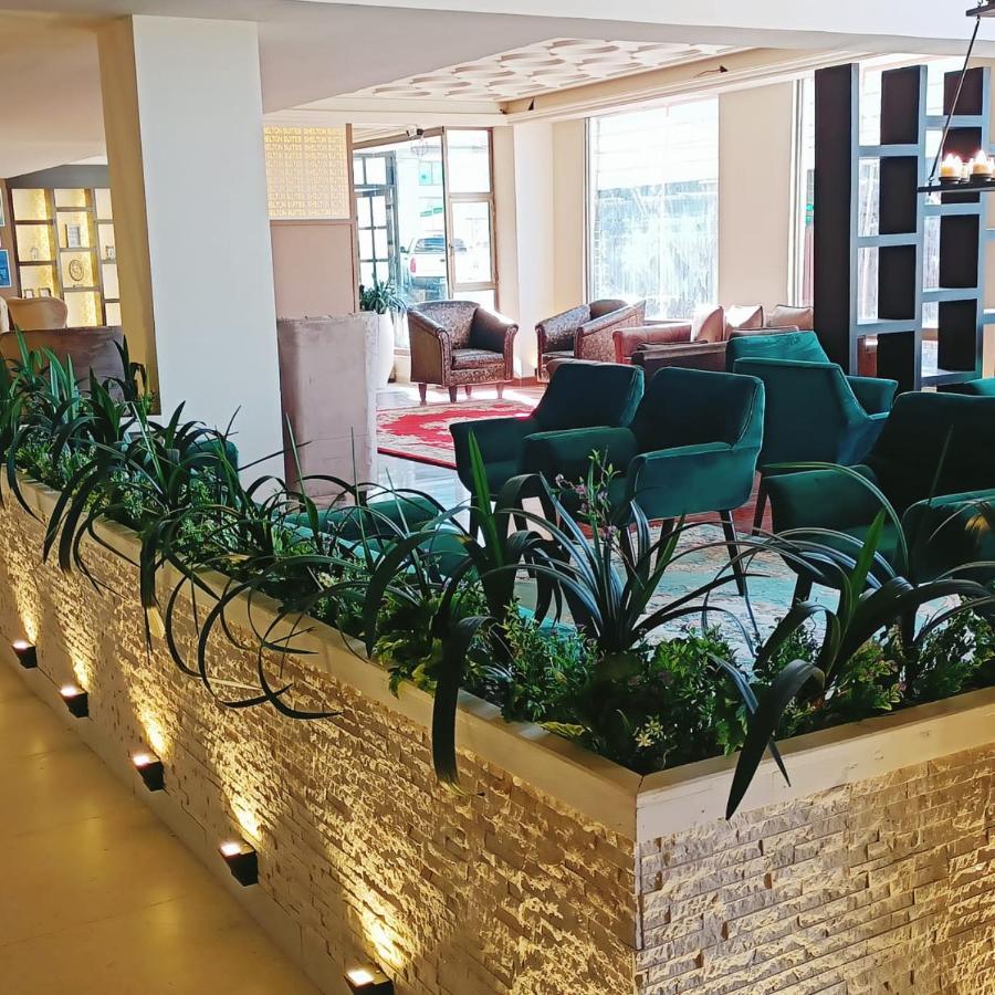 Shelton Suites Bhurban Bagian luar foto