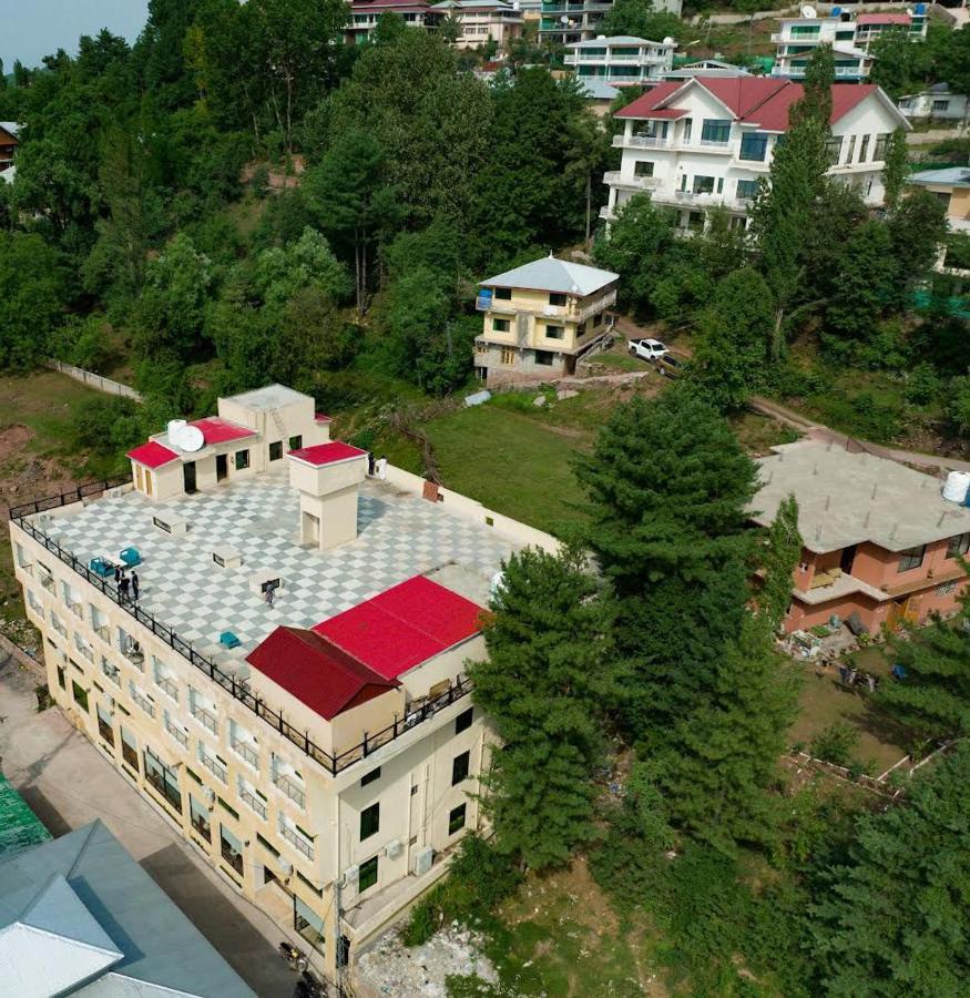 Shelton Suites Bhurban Bagian luar foto