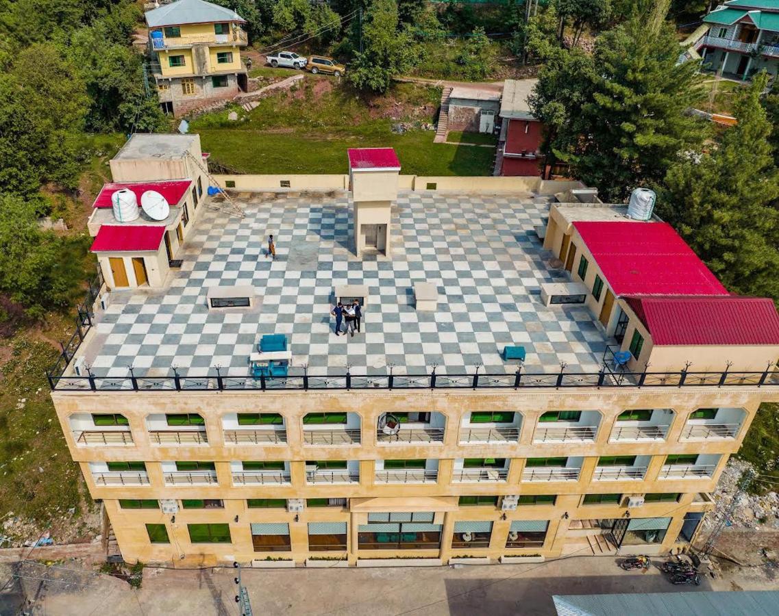 Shelton Suites Bhurban Bagian luar foto