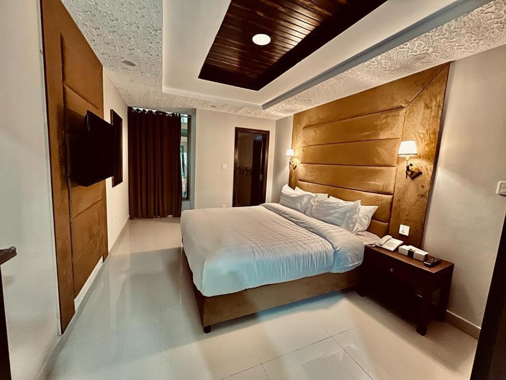 Shelton Suites Bhurban Bagian luar foto