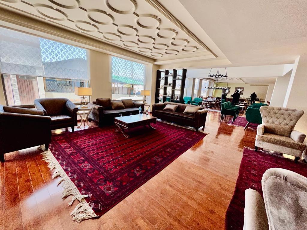 Shelton Suites Bhurban Bagian luar foto