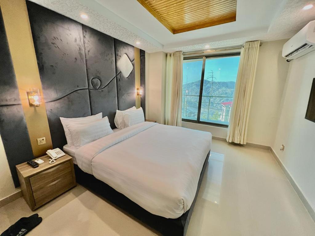 Shelton Suites Bhurban Bagian luar foto